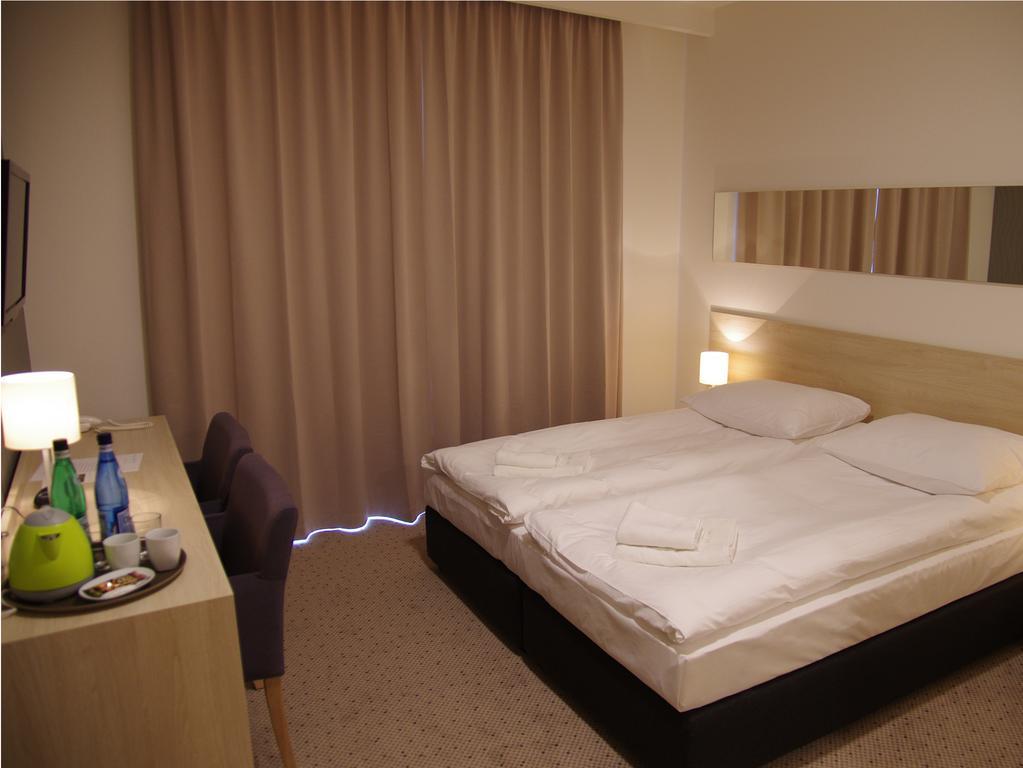 Hotel Uniejów Værelse billede