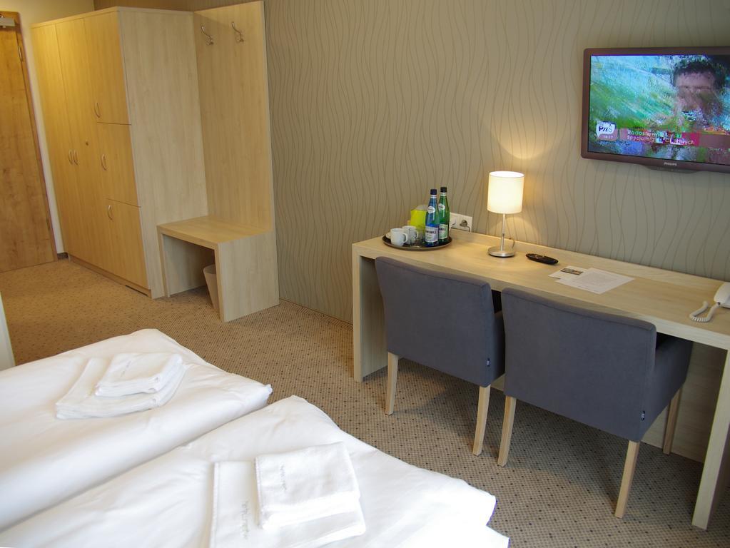 Hotel Uniejów Eksteriør billede