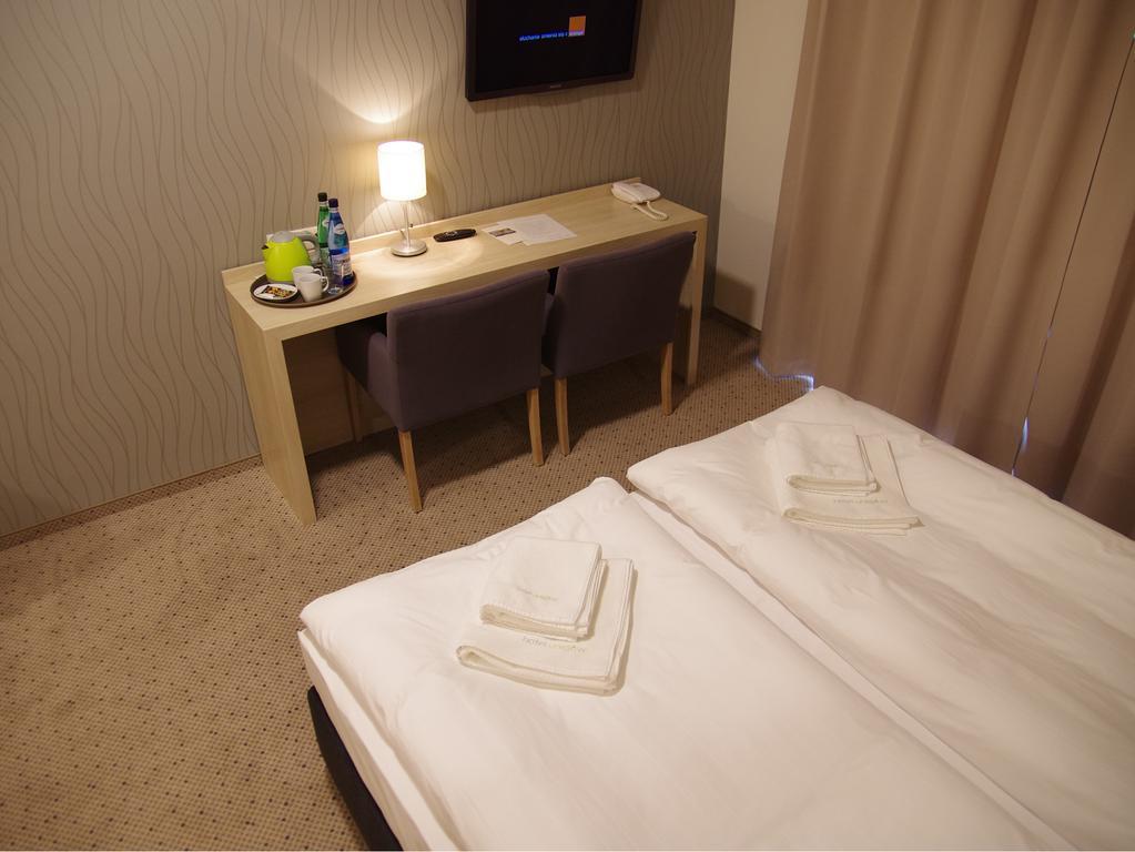 Hotel Uniejów Eksteriør billede
