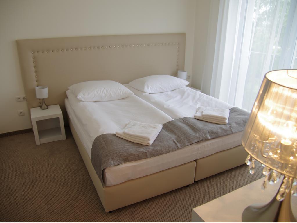 Hotel Uniejów Værelse billede