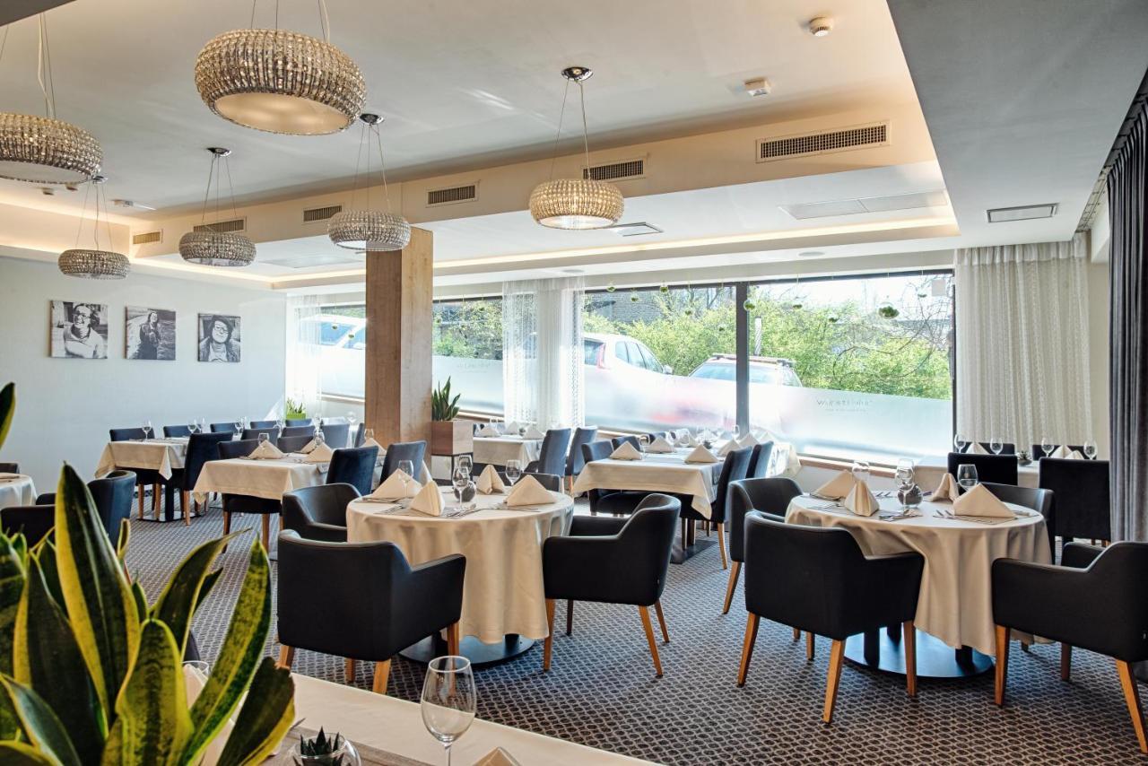 Hotel Uniejów Eksteriør billede